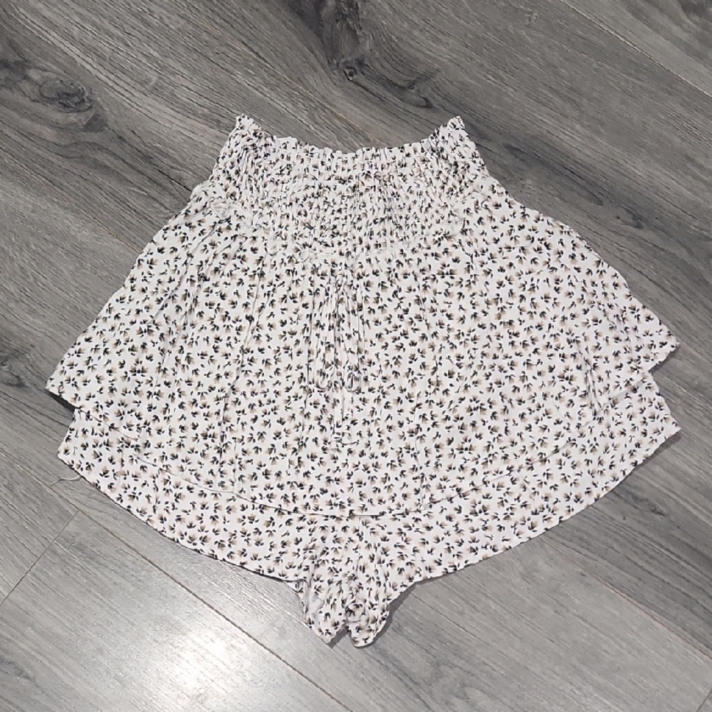 Altar'd State Ditsy Floral Double Ruffle Skort